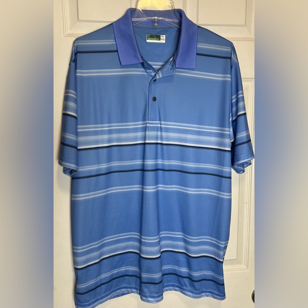 Men’s knit Golf Shirt size Large